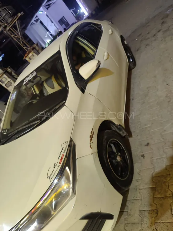 Toyota Corolla 2018 for Sale in Lahore Toyota Corolla 2018 for Sale in Lahore Image-11