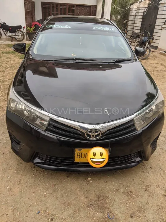 Toyota Corolla 2015 for Sale in Karachi Image-1
