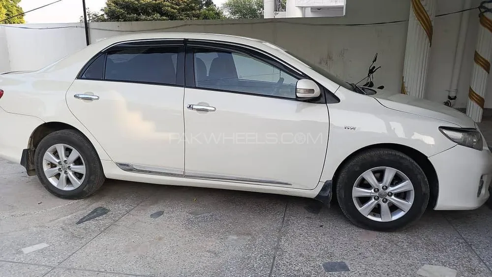Toyota Corolla 2011 for Sale in Mangla Image-1