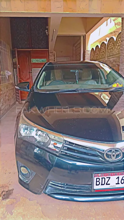 Toyota Corolla 2015 for Sale in Karachi Image-1