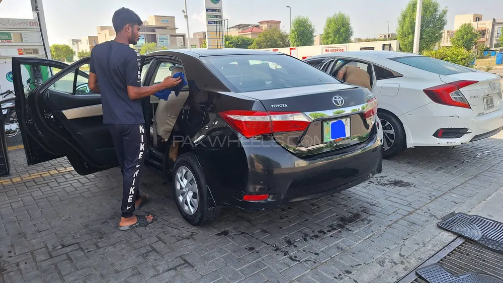Toyota Corolla 2016 for Sale in Lahore Toyota Corolla 2016 for Sale in Lahore Image-3