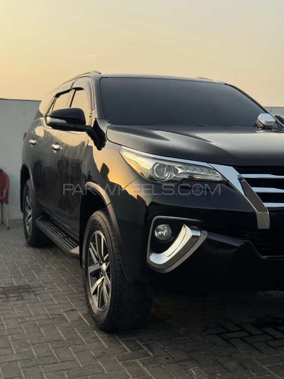 Toyota Fortuner 2017 for Sale in Karachi Image-1