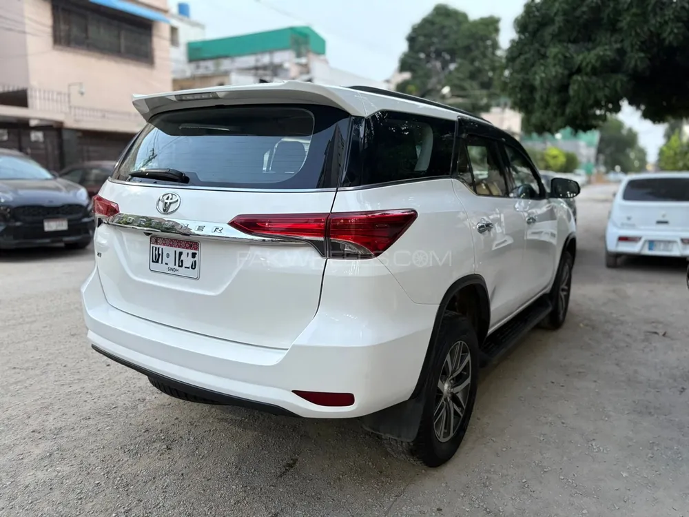 Toyota Fortuner 2018 for Sale in Karachi Toyota Fortuner 2018 for Sale in Karachi Image-4