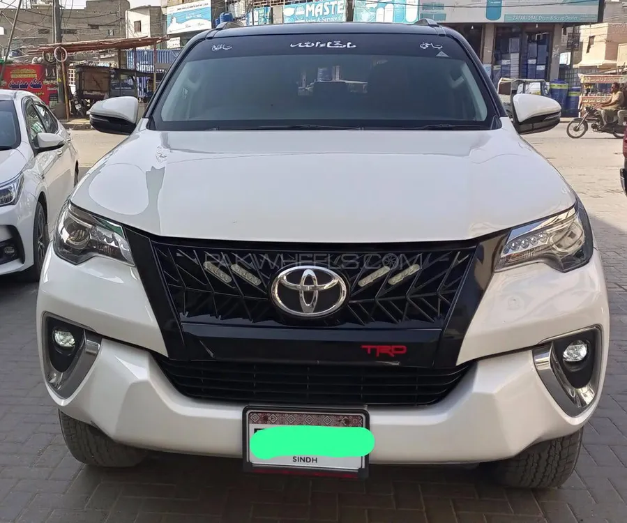 Toyota Fortuner 2021 for Sale in Karachi Image-1