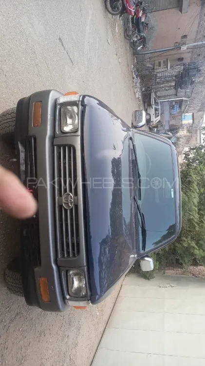 Toyota Hilux 1995 for Sale in Peshawar Image-1