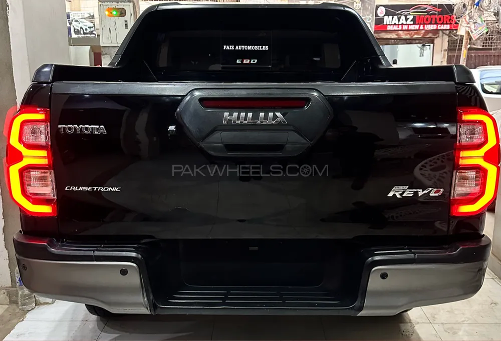 Toyota Hilux 2023 for Sale in Karachi Toyota Hilux 2023 for Sale in Karachi Image-4