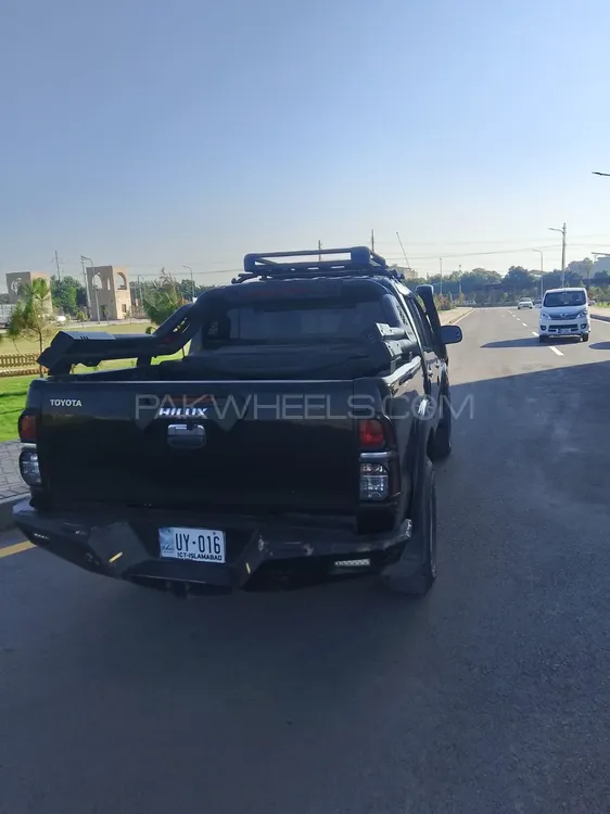 Toyota Hilux 2006 for Sale in Rawalpindi Toyota Hilux 2006 for Sale in Rawalpindi Image-3