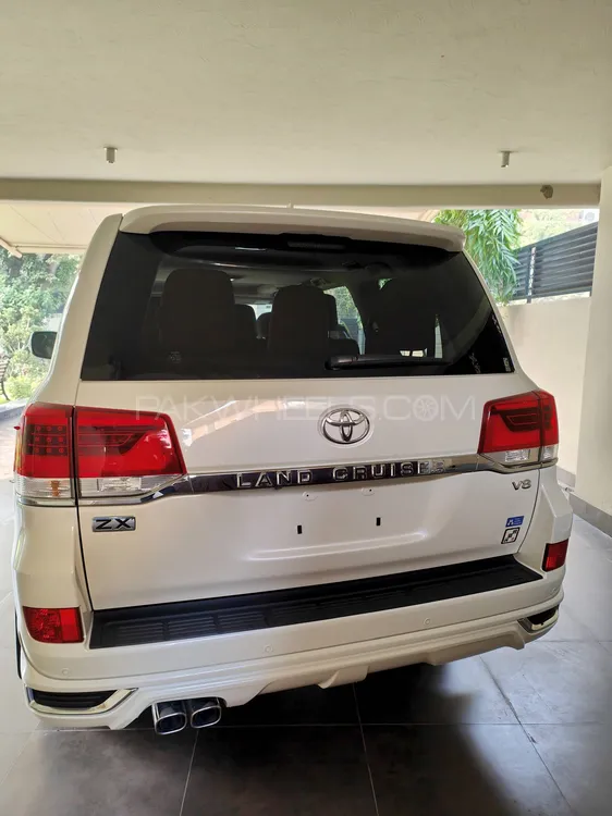Toyota Land Cruiser 2020 for Sale in Lahore Toyota Land Cruiser 2020 for Sale in Lahore Image-7