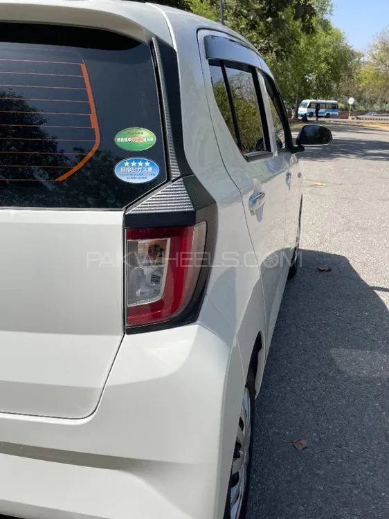 Toyota Pixis Epoch 2022 for Sale in Lahore Toyota Pixis Epoch 2022 for Sale in Lahore Image-3