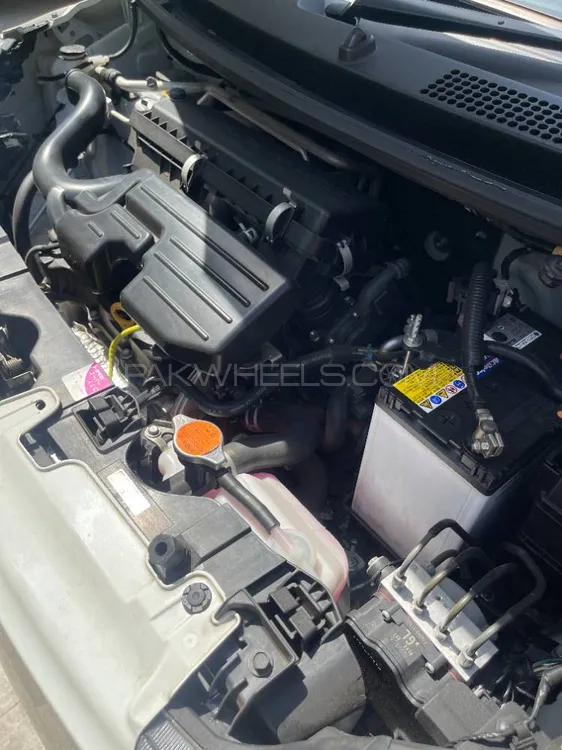 Toyota Pixis Epoch 2022 for Sale in Lahore Toyota Pixis Epoch 2022 for Sale in Lahore Image-7