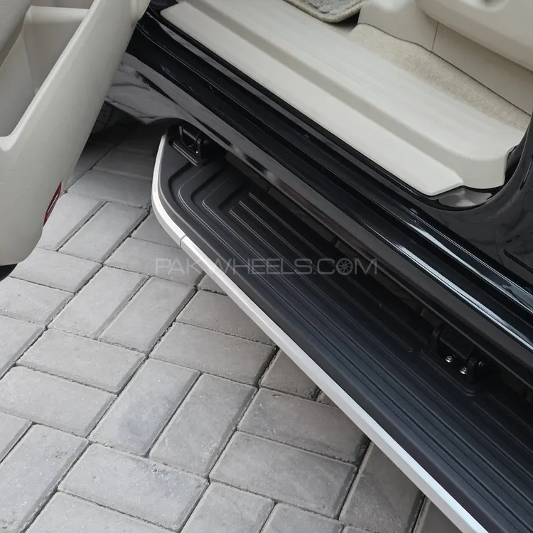 Toyota Prado 2020 for Sale in Lahore Toyota Prado 2020 for Sale in Lahore Image-4