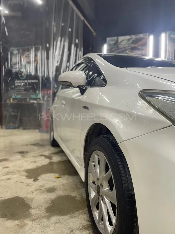 Toyota Prius 2011 for Sale in Karachi Toyota Prius 2011 for Sale in Karachi Image-2