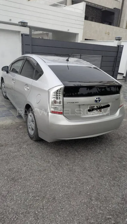 Toyota Prius 2011 for Sale in Islamabad Toyota Prius 2011 for Sale in Islamabad Image-1
