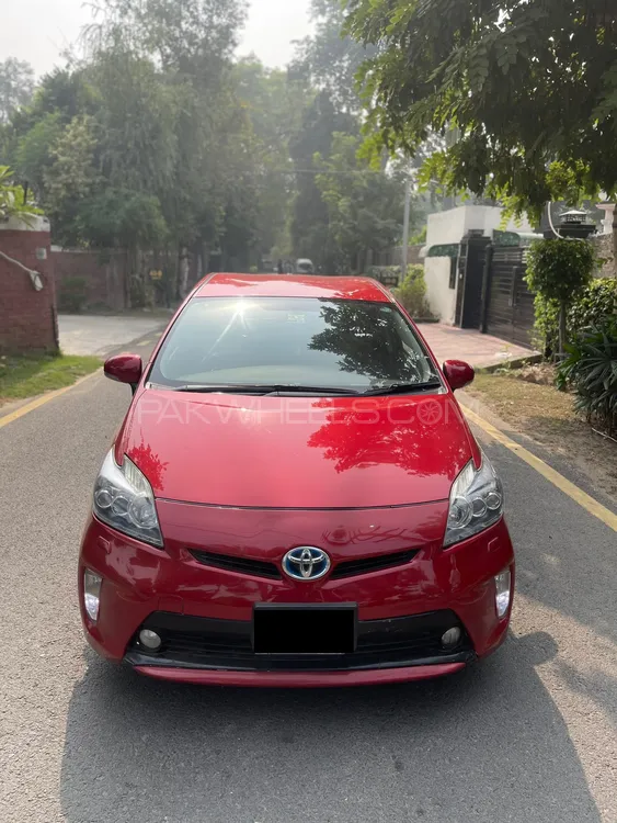 Toyota Prius 2011 for Sale in Lahore Image-1