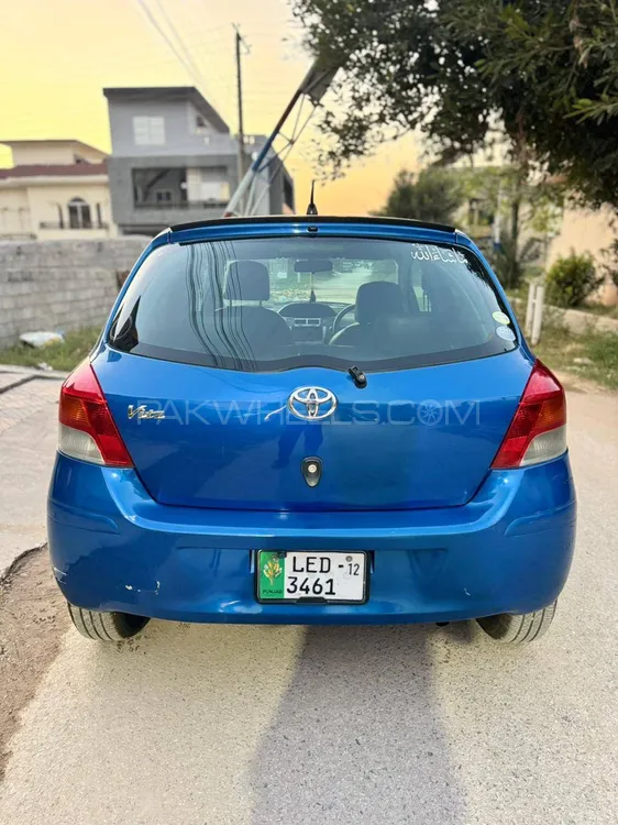 Toyota Vitz 2008 for Sale in Mardan Image-1