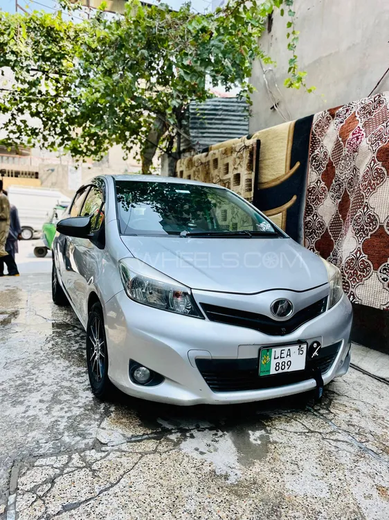 Toyota Vitz 2011 for Sale in Peshawar Toyota Vitz 2011 for Sale in Peshawar Image-1