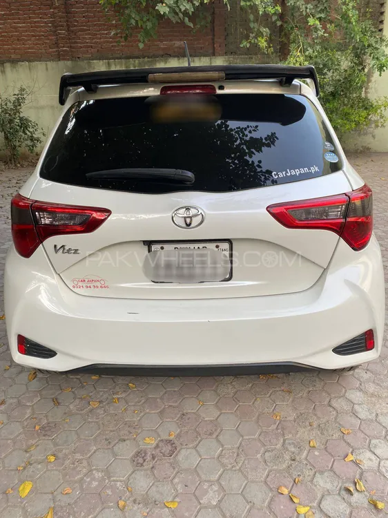 Toyota Vitz 2017 for Sale in Gujranwala Toyota Vitz 2017 for Sale in Gujranwala Image-5
