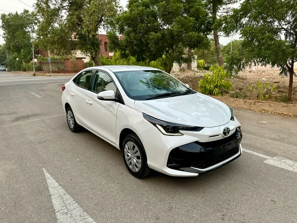 Toyota Yaris Sedan 2024 for Sale in Karachi Image-1