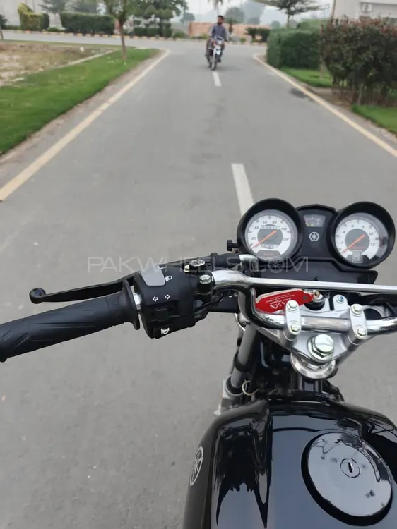 Yamaha YB 125Z-DX 2023 for Sale Yamaha YB 125Z-DX 2023 for Sale Image-1