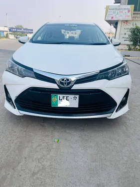 Toyota Corolla Altis Grande CVT-i 1.8 2017