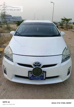 Toyota Prius G Touring Selection 1.8 2011 for Sale New