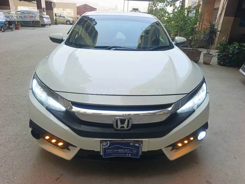 Honda Civic 2018 for Sale in Karachi Image-1