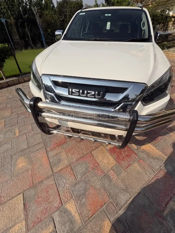 Isuzu D-Max 2019 for Sale in Islamabad Image-1