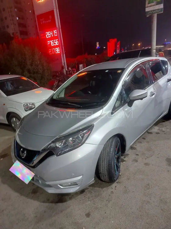 Nissan Note 2018 for Sale in Karachi Image-1