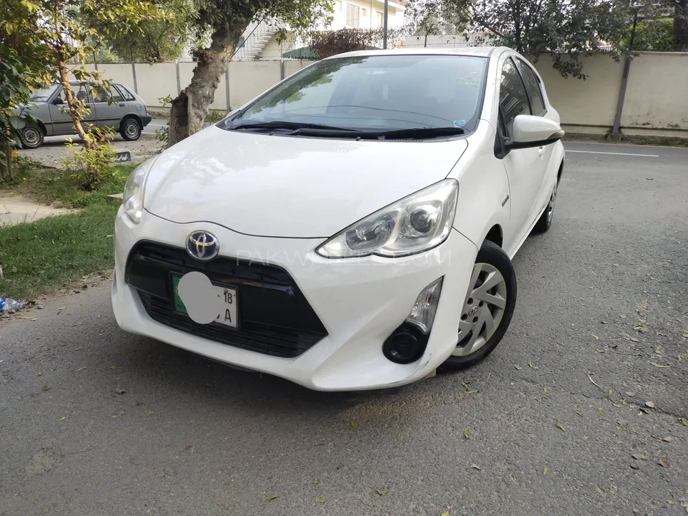 ٹویوٹا اکوا 2015 for Sale in لاہور Image-1