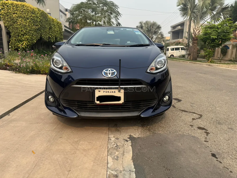 Toyota Aqua 2019 for Sale in Lahore Image-1