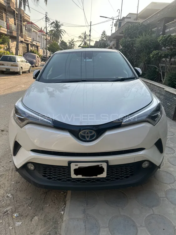 Toyota C-HR 2018 for Sale in Karachi Image-1