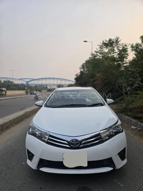 Toyota Corolla 2016 for Sale in Lahore Image-1