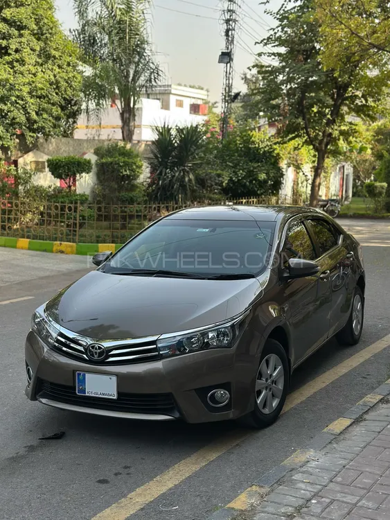 Toyota Corolla 2017 for Sale in Islamabad Image-1