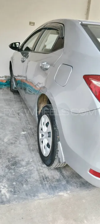 Toyota Corolla 2015 for Sale in Topi Image-1