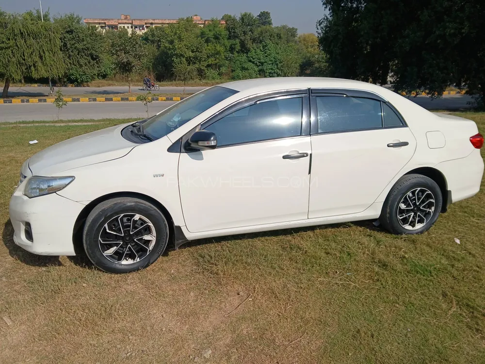 Toyota Corolla 2014 for Sale in Islamabad Image-1