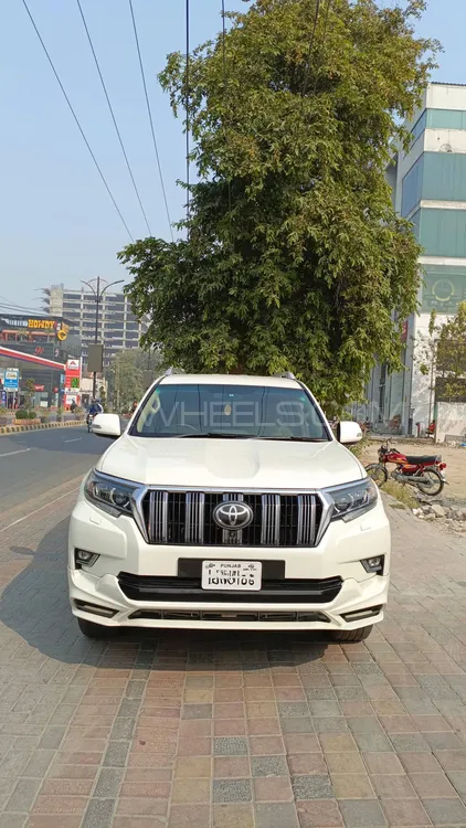 Toyota Prado 2011 for Sale in Lahore Toyota Prado 2011 for Sale in Lahore Image-3