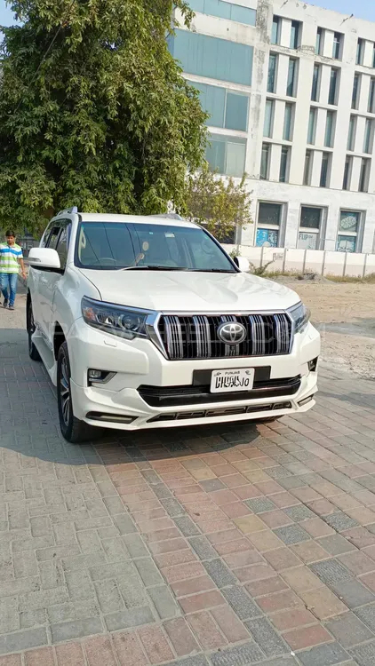 Toyota Prado 2011 for Sale in Lahore Toyota Prado 2011 for Sale in Lahore Image-14