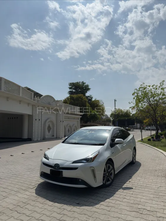 Toyota Prius 2020 for Sale in Peshawar Image-1