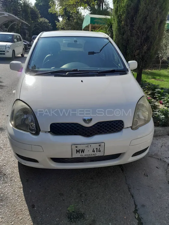 Toyota Vitz 2004 for Sale in Islamabad Image-1