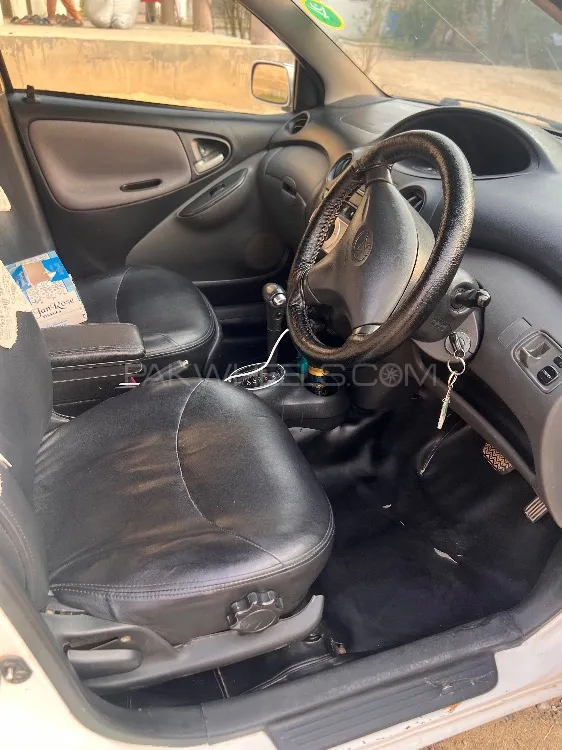 Toyota Vitz 2003 for Sale in Kohat Image-1