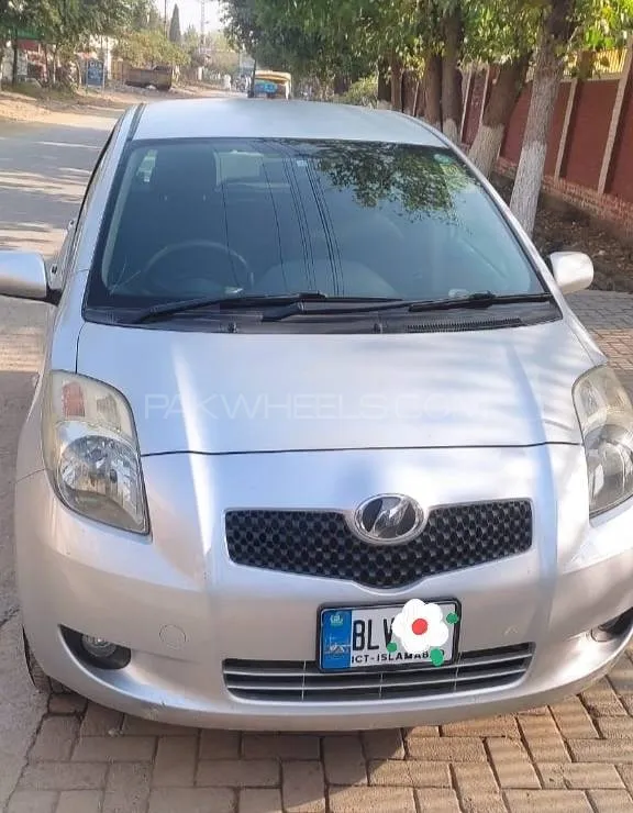 Toyota Vitz 2006 for Sale in Haripur Image-1