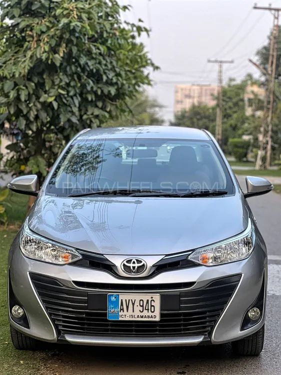 Toyota Yaris Sedan 2021 for Sale in Lahore Image-1