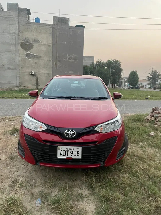 Toyota Yaris Sedan 2021 for Sale in Lahore Image-1