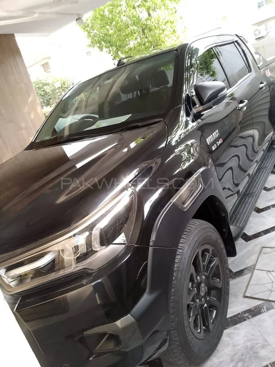 Toyota Hilux 2023 for Sale in Islamabad Image-1