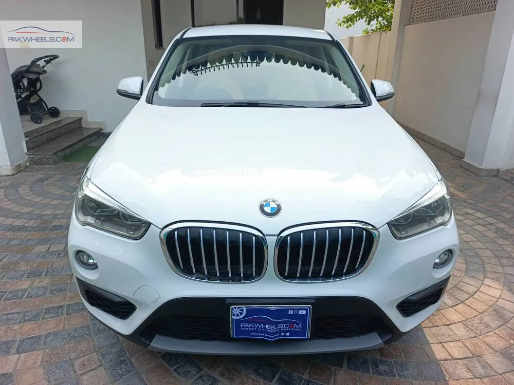 بی ایم ڈبلیو ایکس 1 2017 for Sale in لاہور Image-1