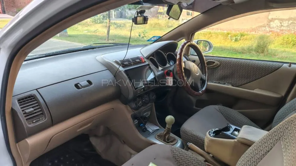 Honda City 2005 for Sale in Faisalabad Image-1