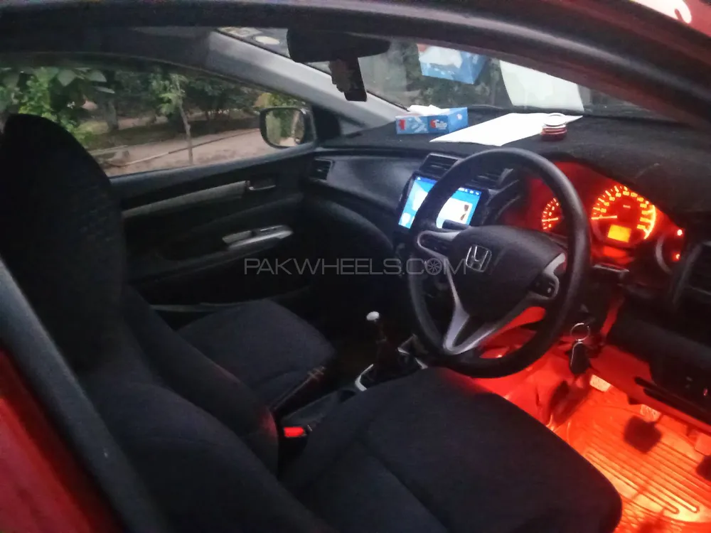 Honda City 2010 for Sale in Mian Wali Image-1