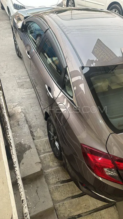 Honda Civic 2020 for Sale in Lahore Image-1