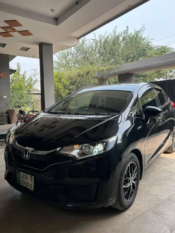 Honda Fit 2015 for Sale in Lahore Image-1