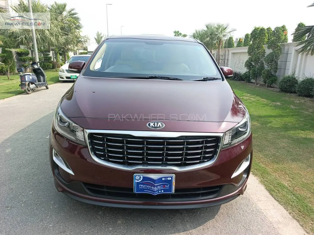 KIA Carnival 2020 for Sale in Lahore Image-1